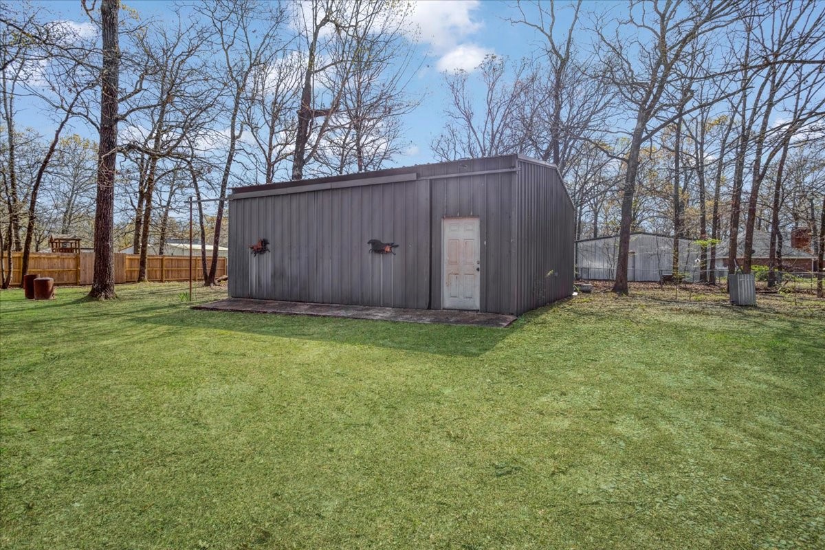 225 Red Oak Lane Powderly TX 75473