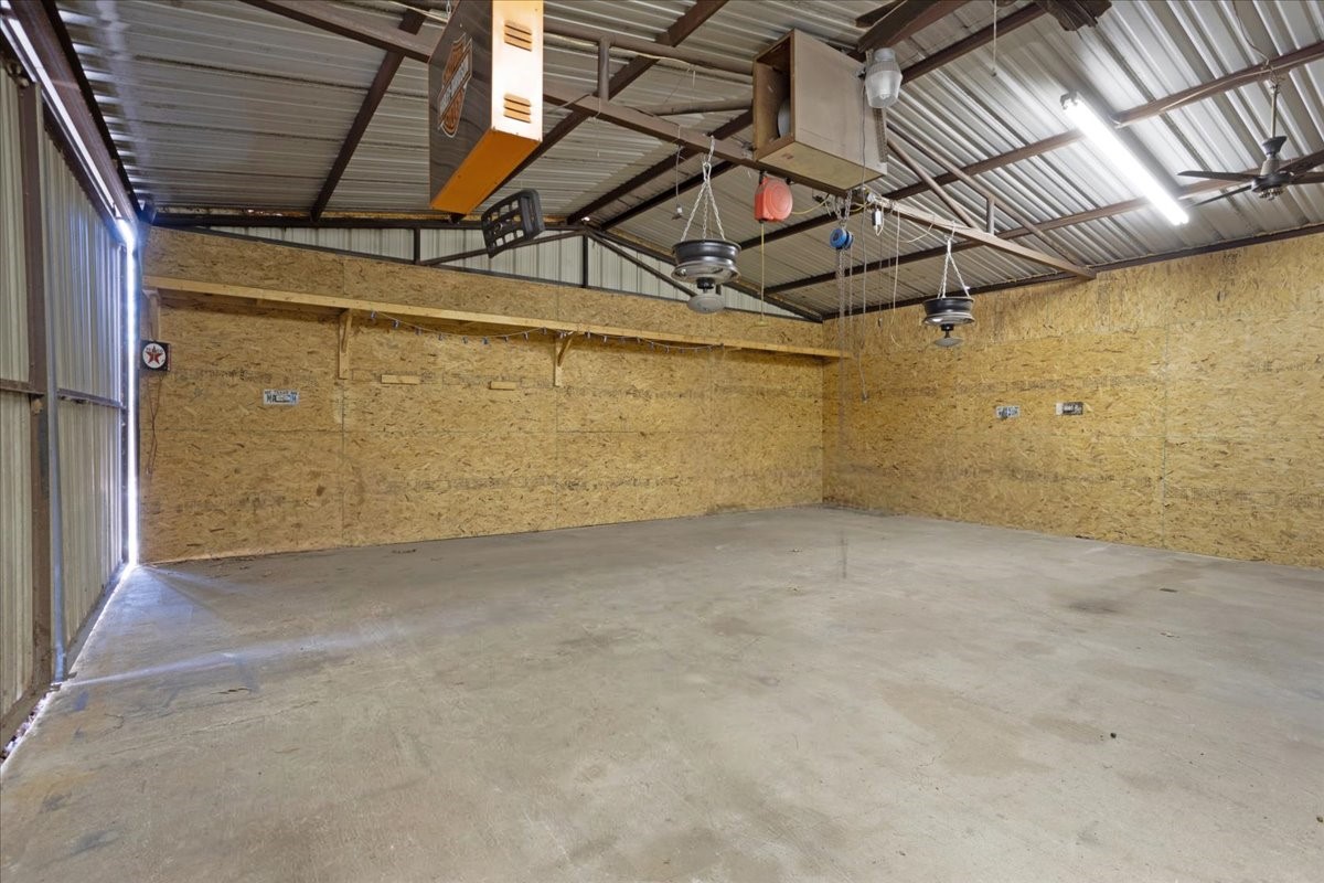 225 Red Oak Lane Powderly TX 75473