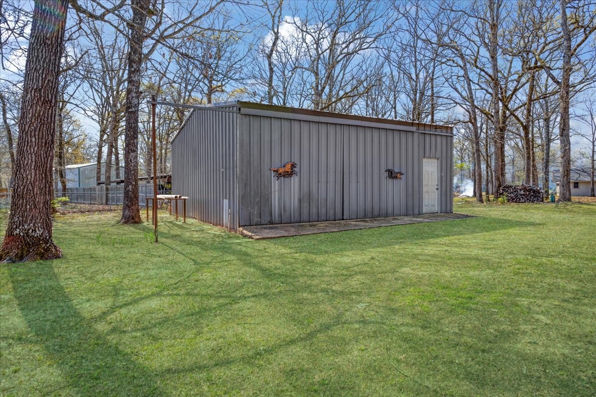 225 Red Oak Lane Powderly TX 75473