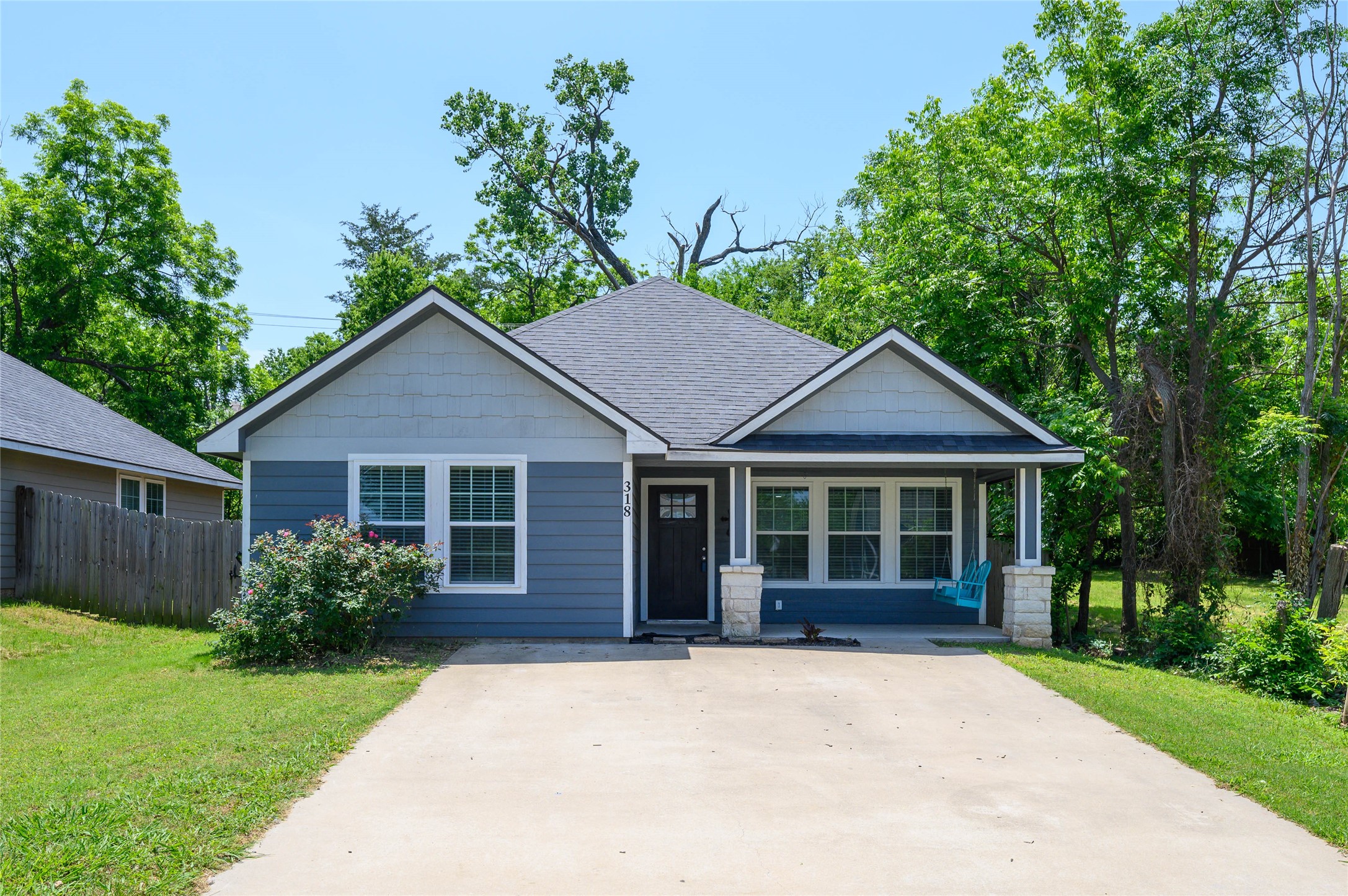 Denison TX, 318 E Munson Street
