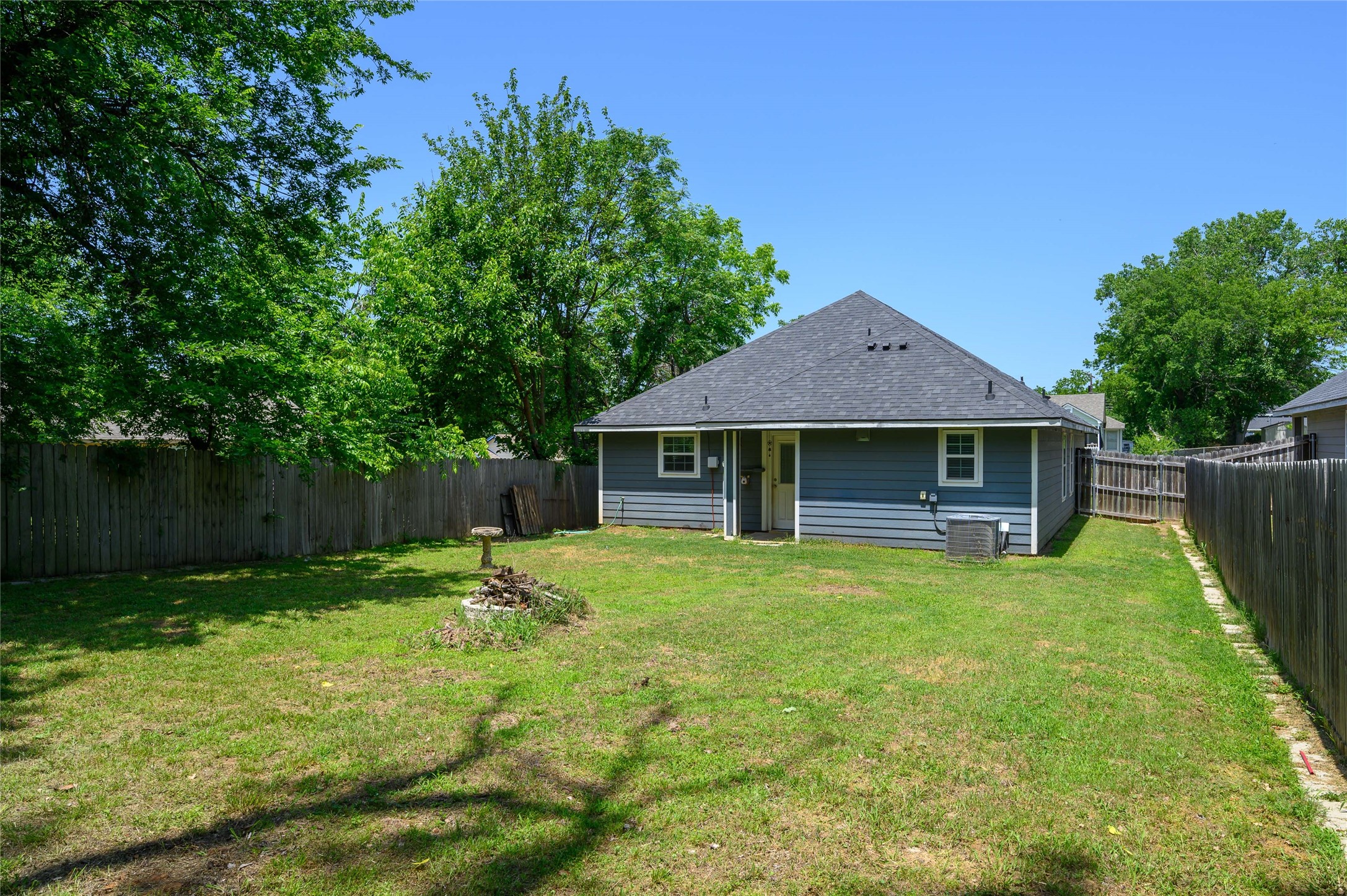 318 E Munson Street Denison TX 75021