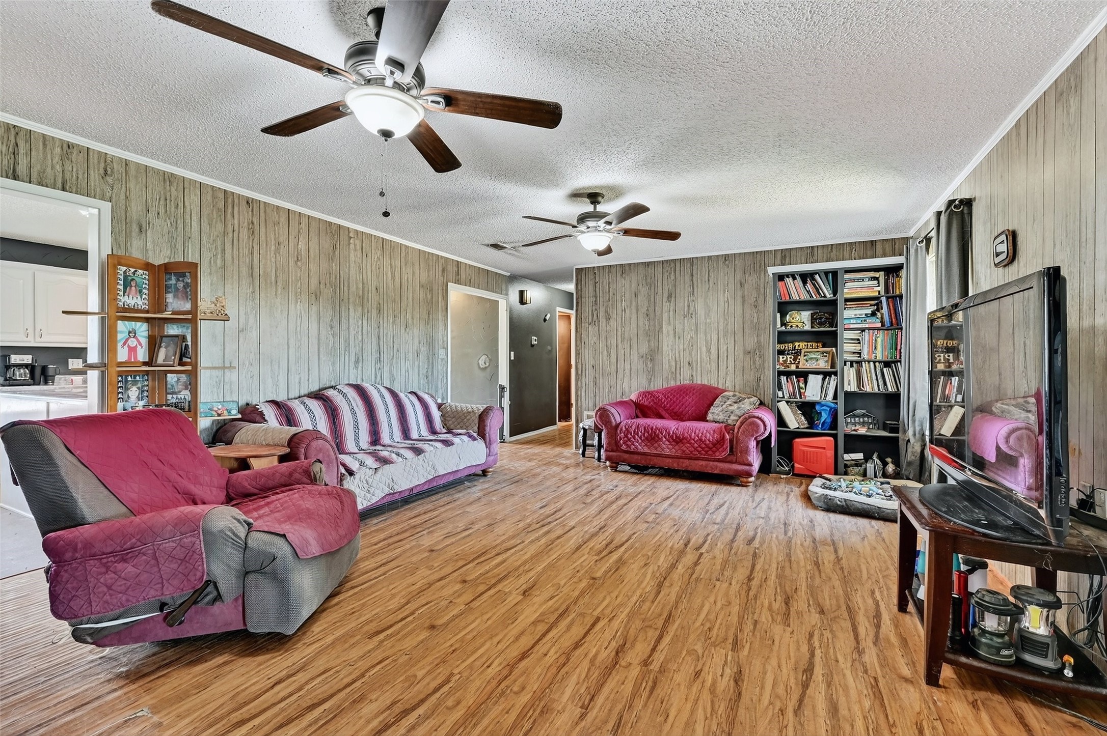 602 1/2 W Grand Street Whitewright TX 75491