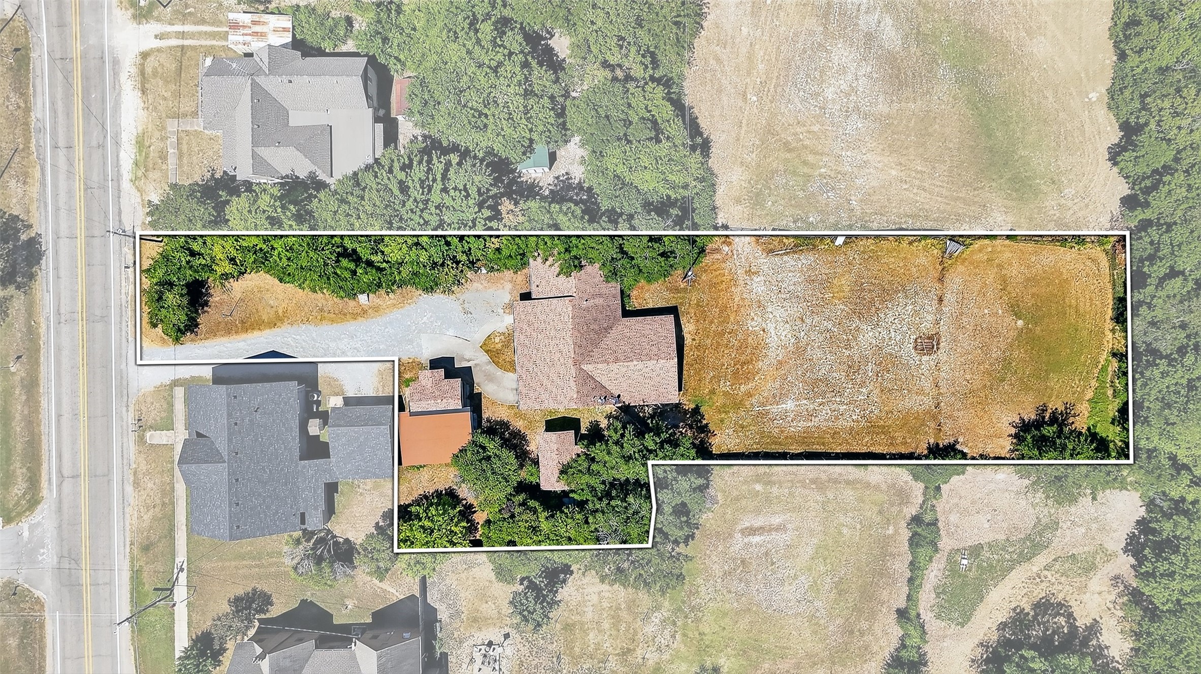 602 1/2 W Grand Street Whitewright TX 75491