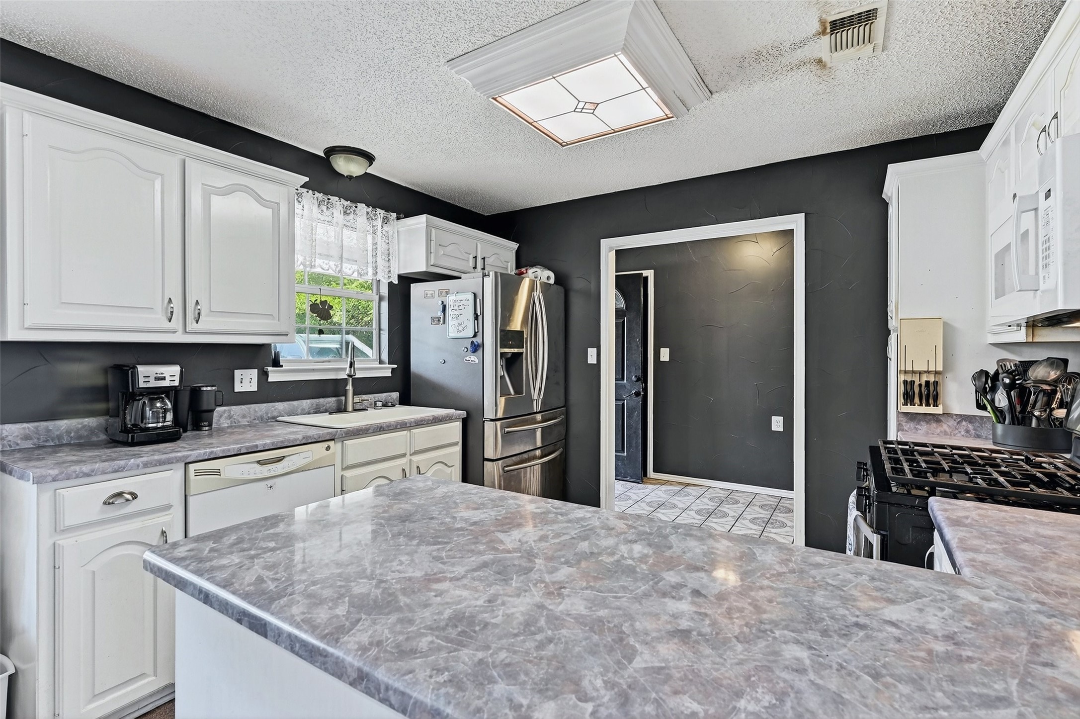 602 1/2 W Grand Street Whitewright TX 75491