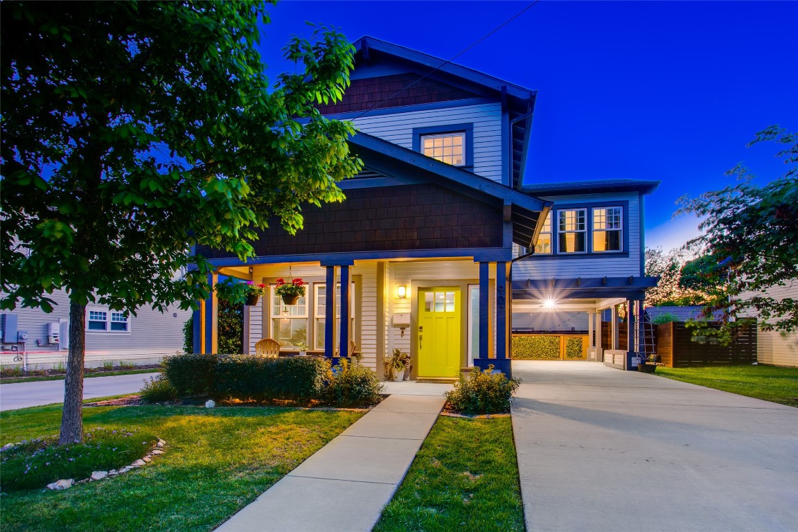 907 Cedar Hill Avenue Dallas TX 75208