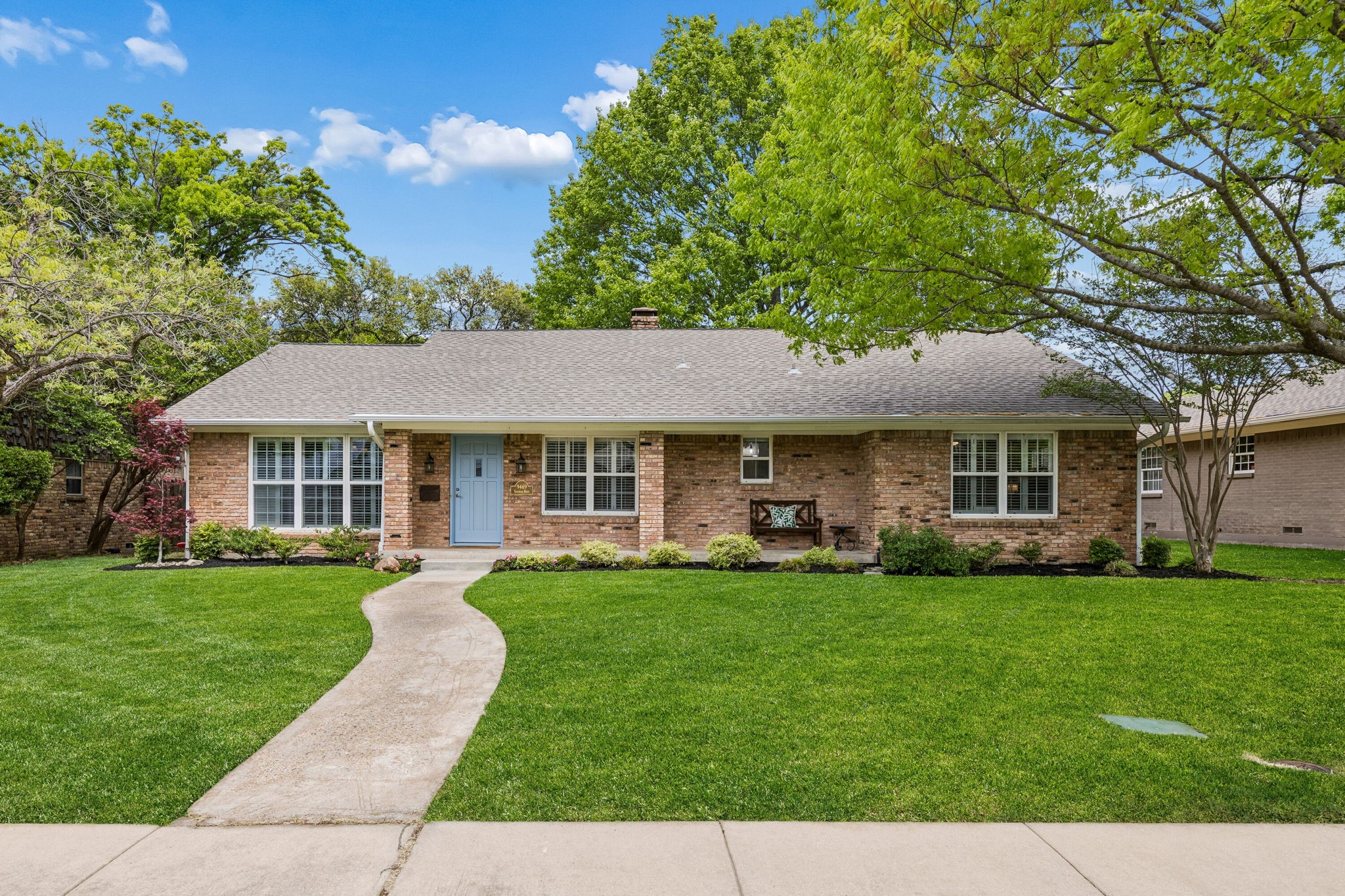 9469 Gatetrail Drive Dallas TX 75238