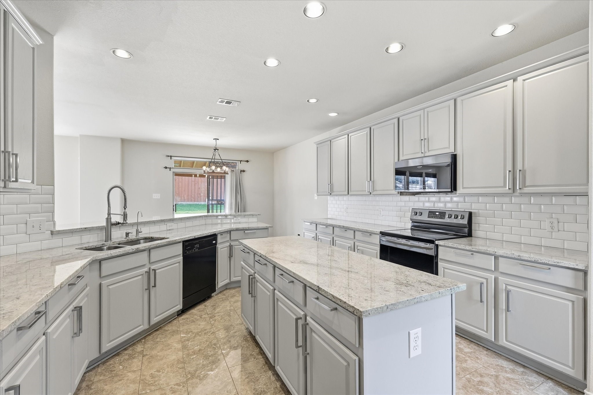 207 Moonlight Drive Euless TX 76039