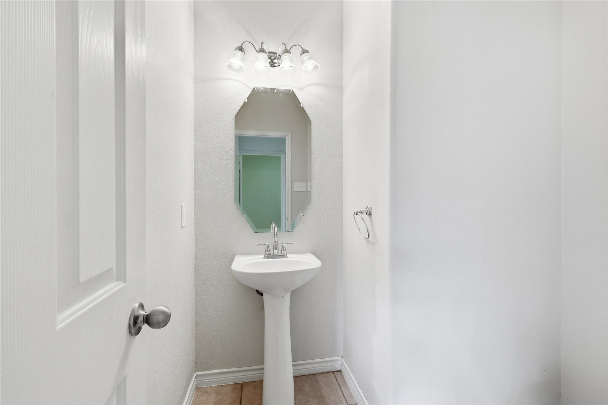 207 Moonlight Drive Euless TX 76039