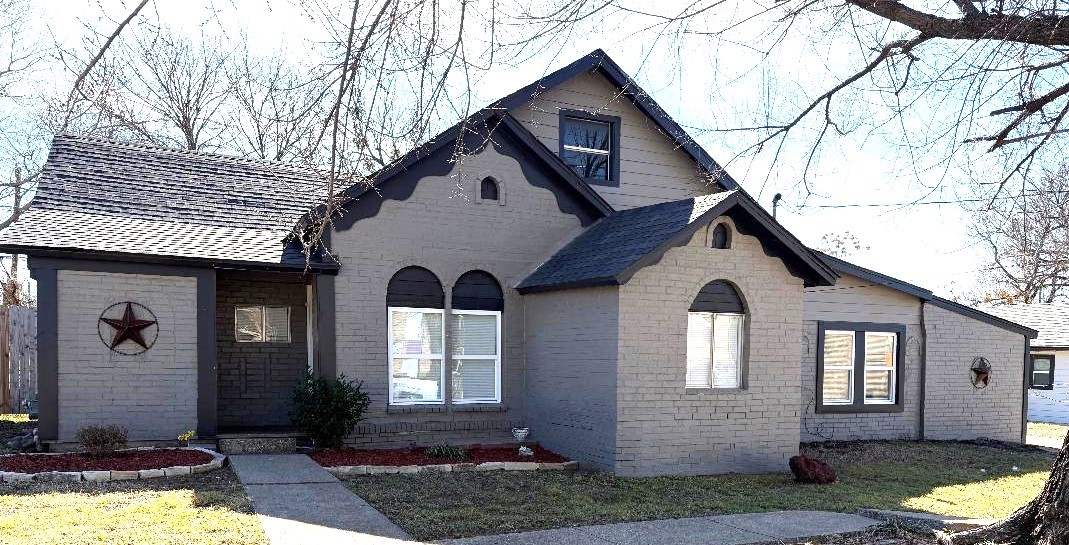 2010 Wesley Drive Arlington TX 76012