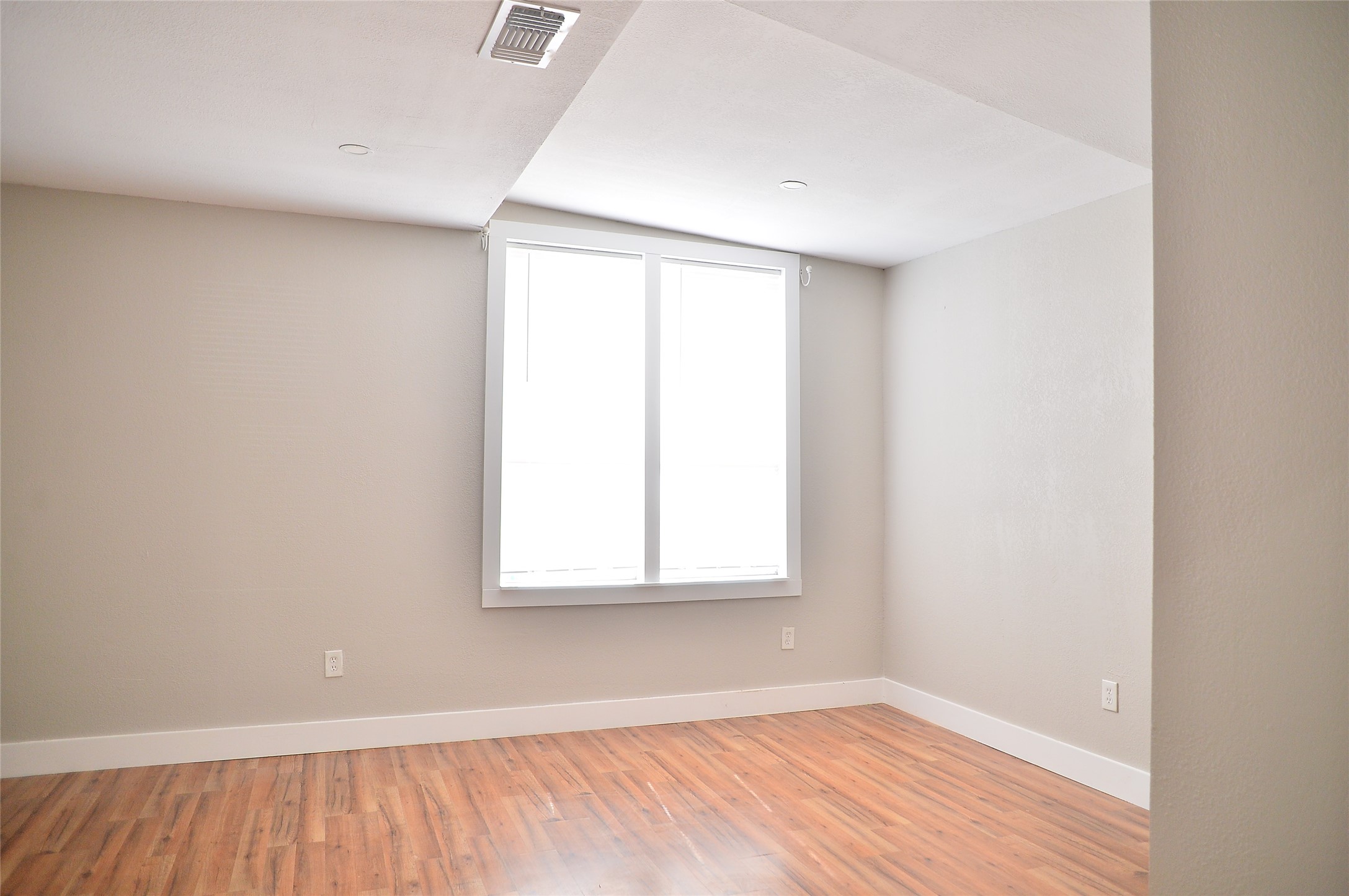 2010 Wesley Drive Arlington TX 76012