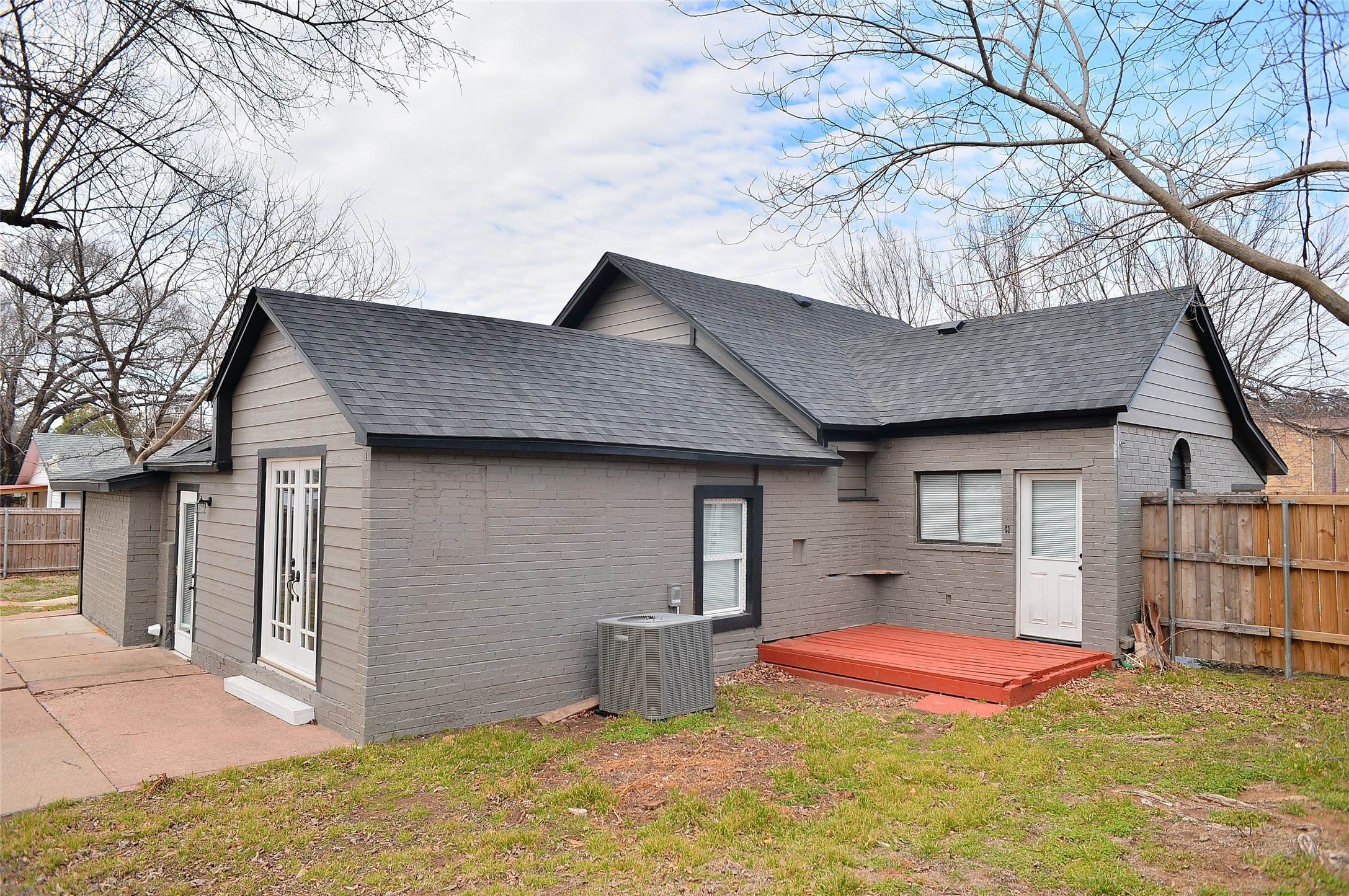 2010 Wesley Drive Arlington TX 76012