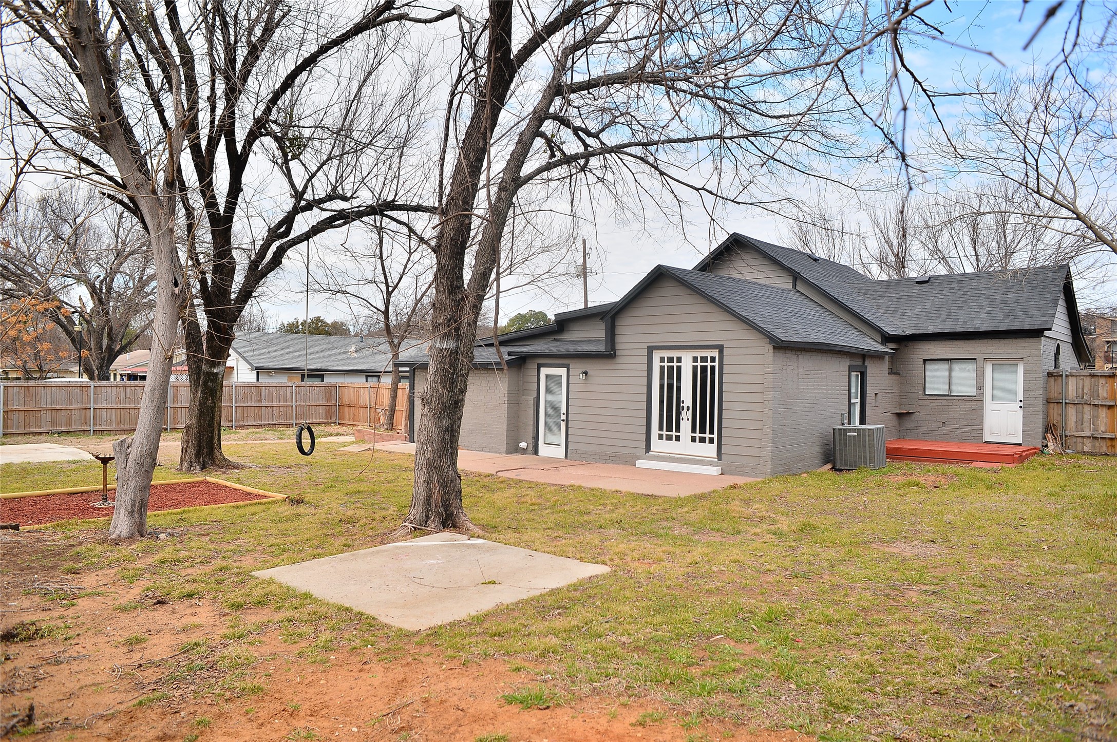 2010 Wesley Drive Arlington TX 76012