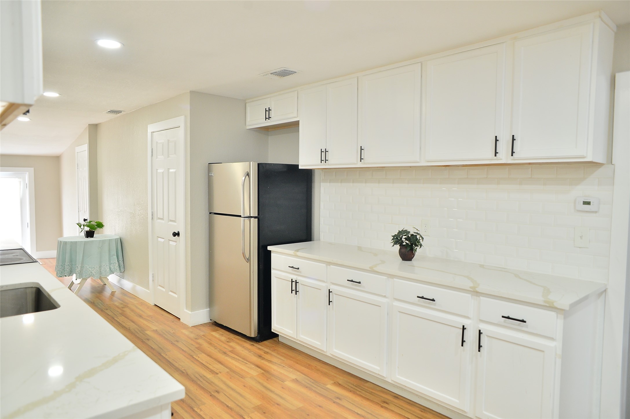 2010 Wesley Drive Arlington TX 76012