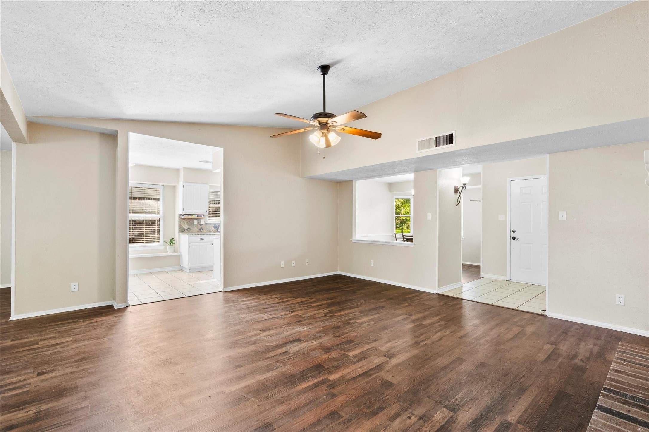 9212 Shipman Street Rowlett TX 75088
