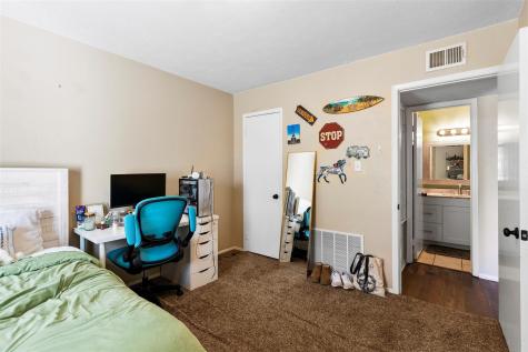 9212 Shipman Street Rowlett TX 75088