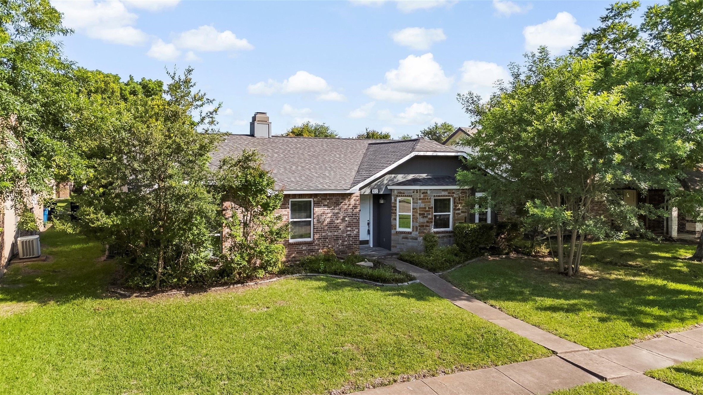 9212 Shipman Street Rowlett TX 75088