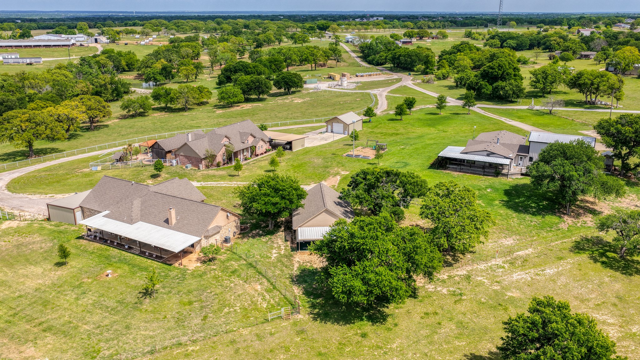 303 Private Road 3365 Boyd TX 76023