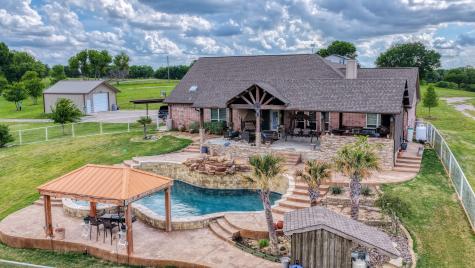 303 Private Road 3365 Boyd TX 76023