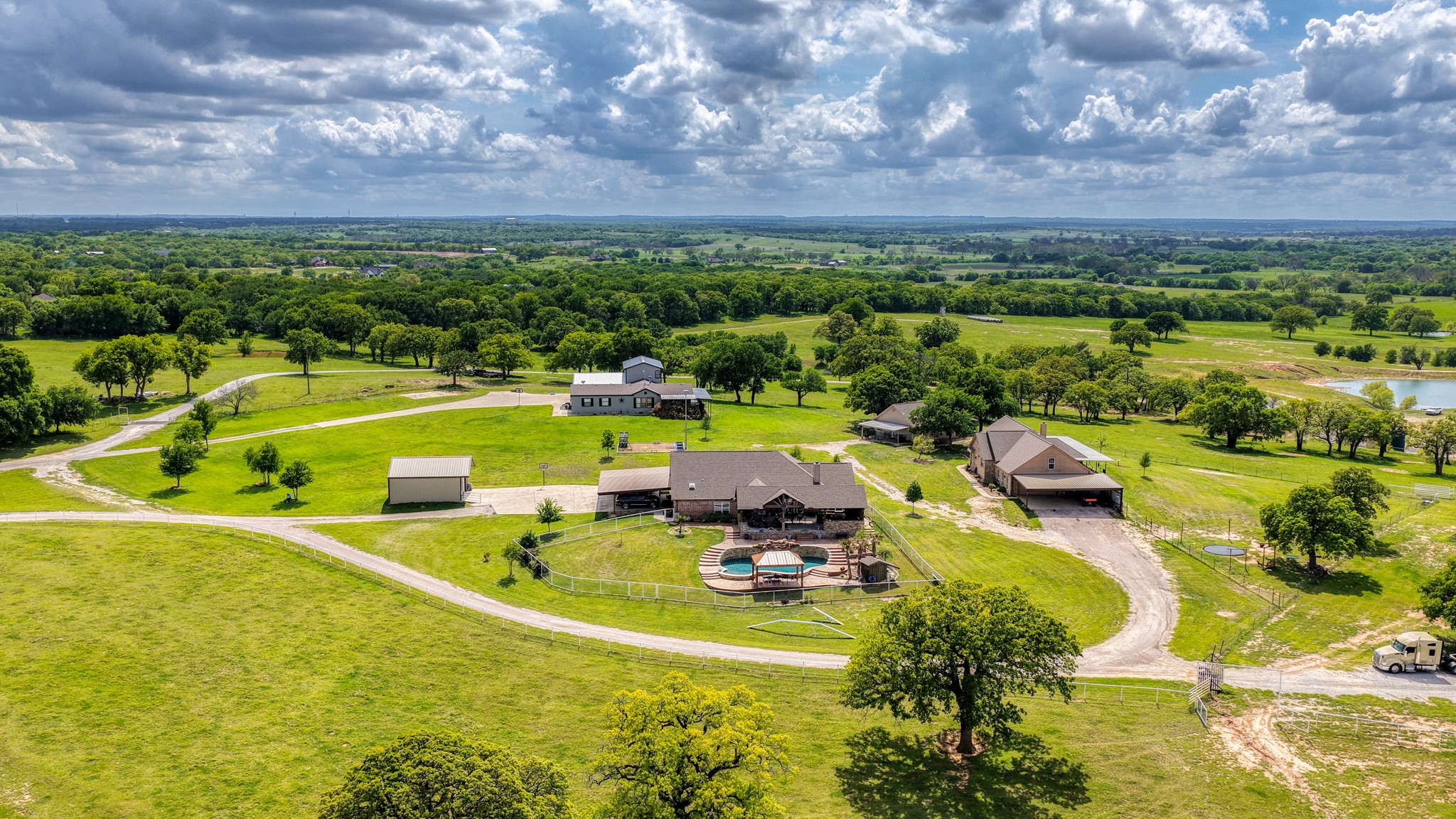 303 Private Road 3365 Boyd TX 76023
