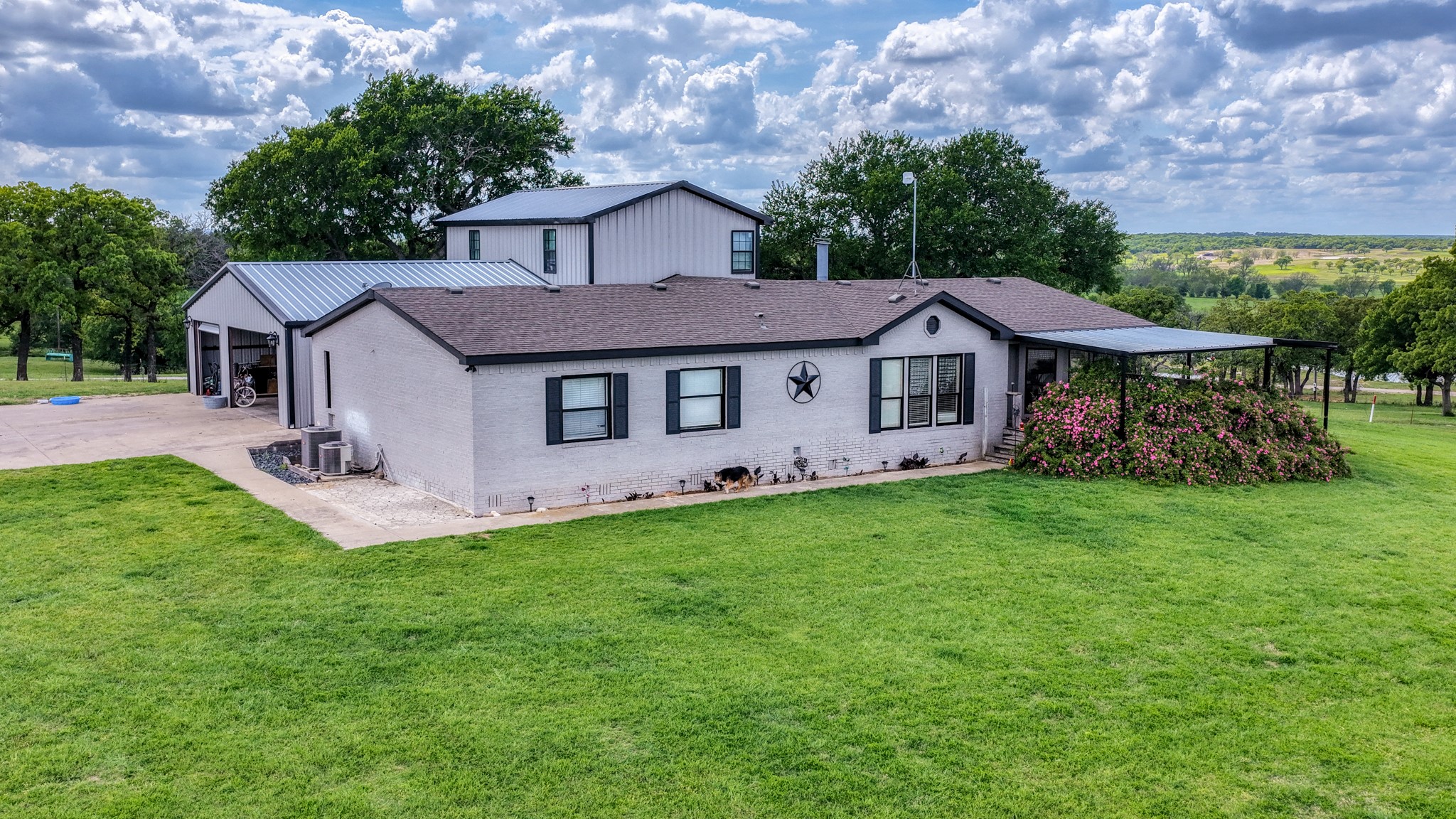 303 Private Road 3365 Boyd TX 76023