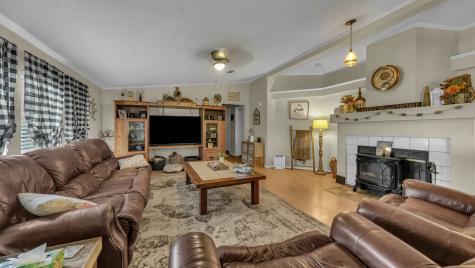 303 Private Road 3365 Boyd TX 76023