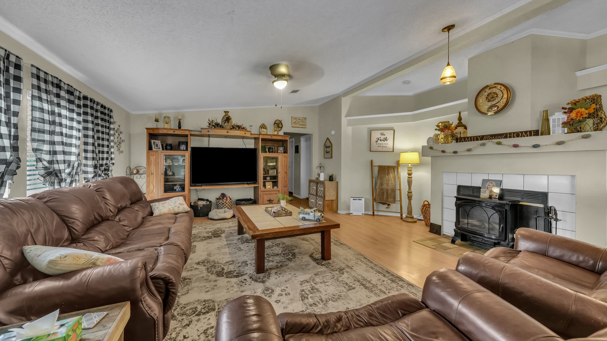 303 Private Road 3365 Boyd TX 76023
