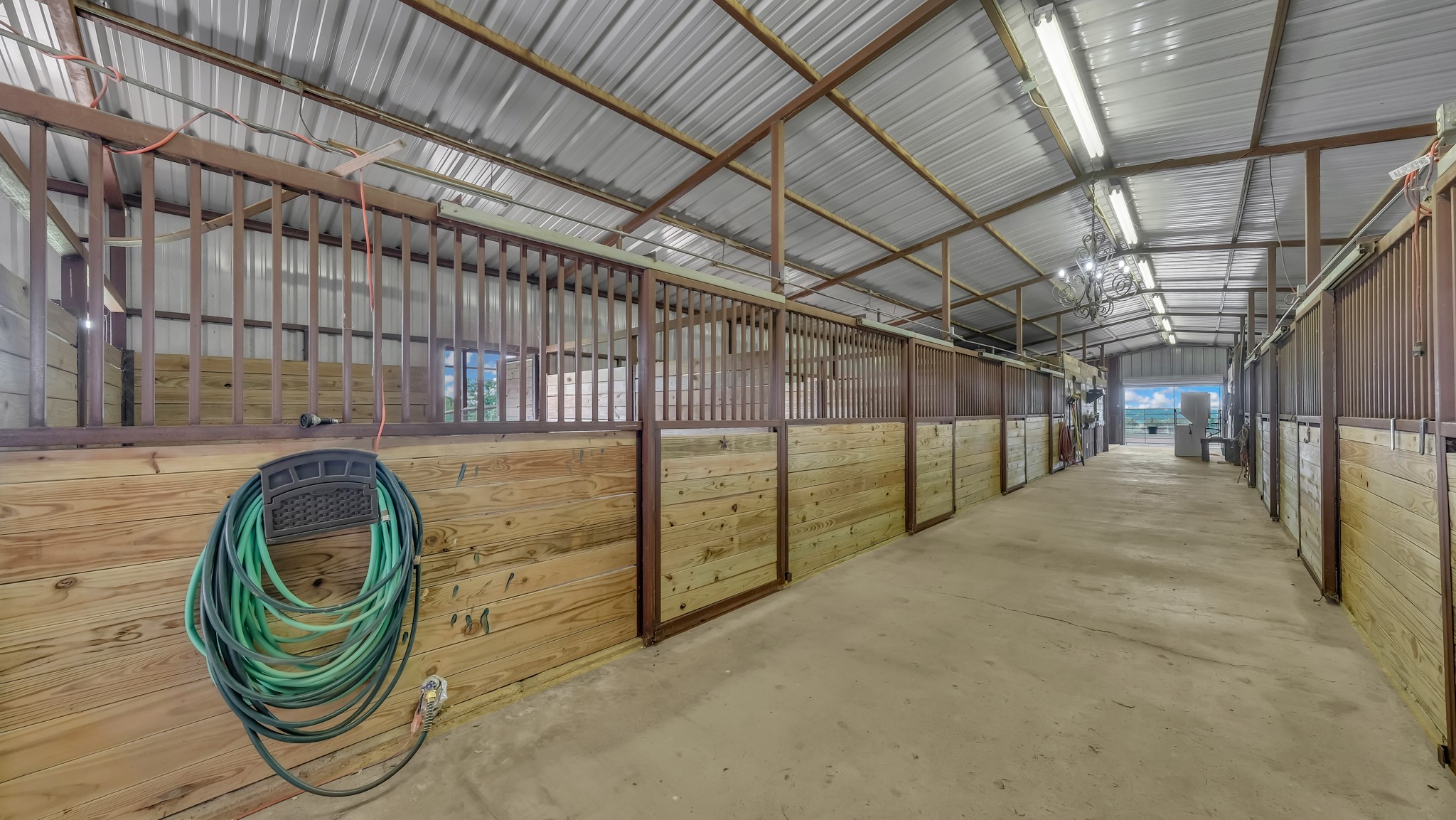 303 Private Road 3365 Boyd TX 76023