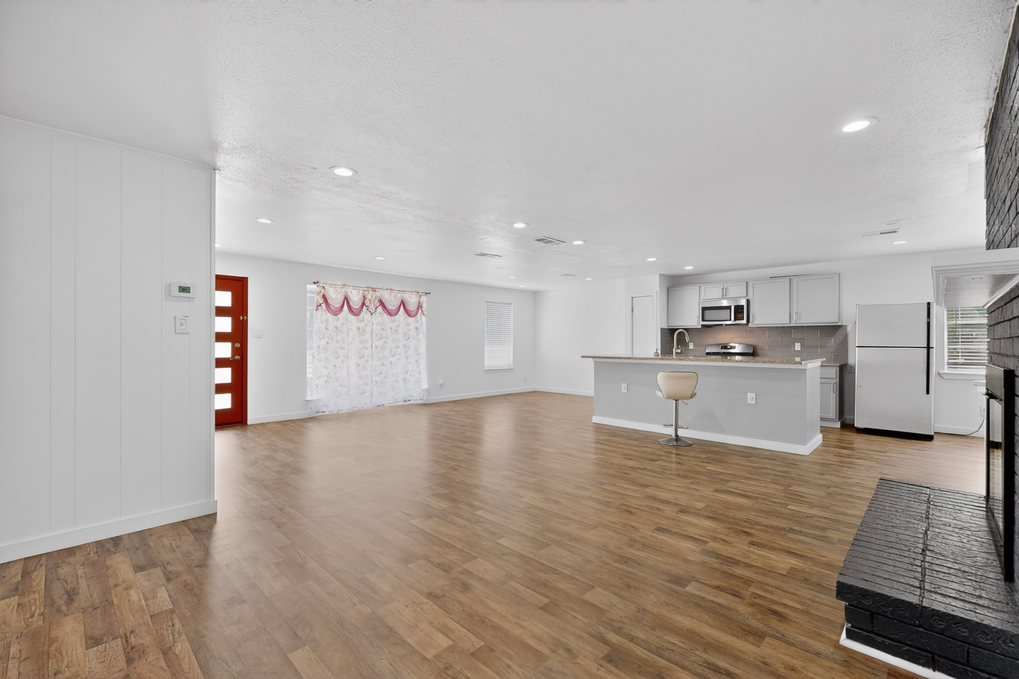 1545 Drury Drive Dallas TX 75232