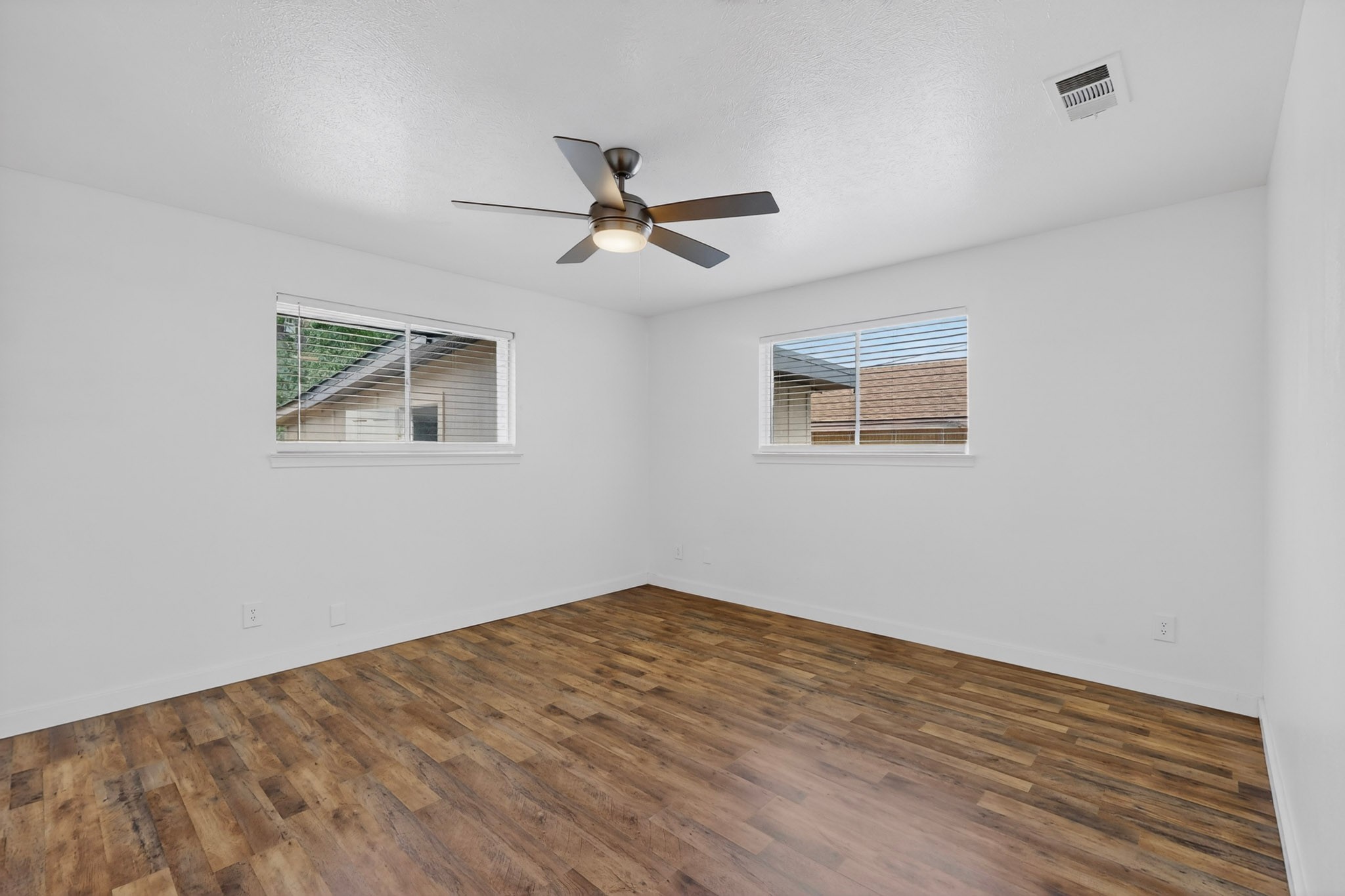 1545 Drury Drive Dallas TX 75232
