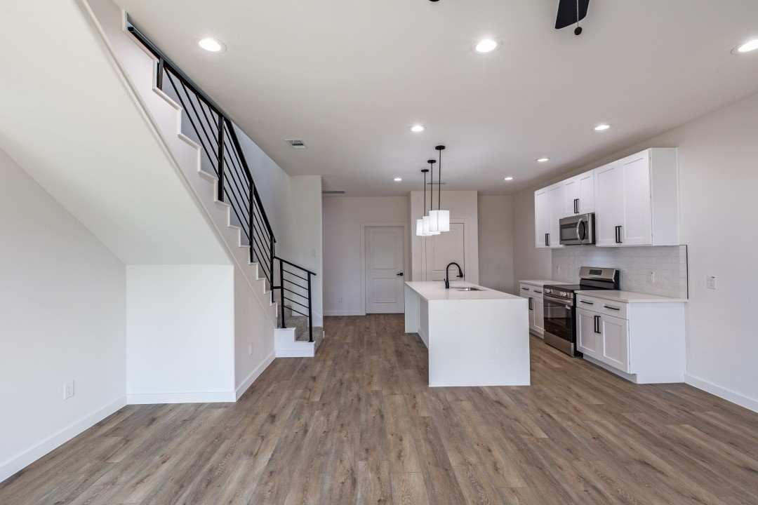 2427 Merlin Street Dallas TX 75215