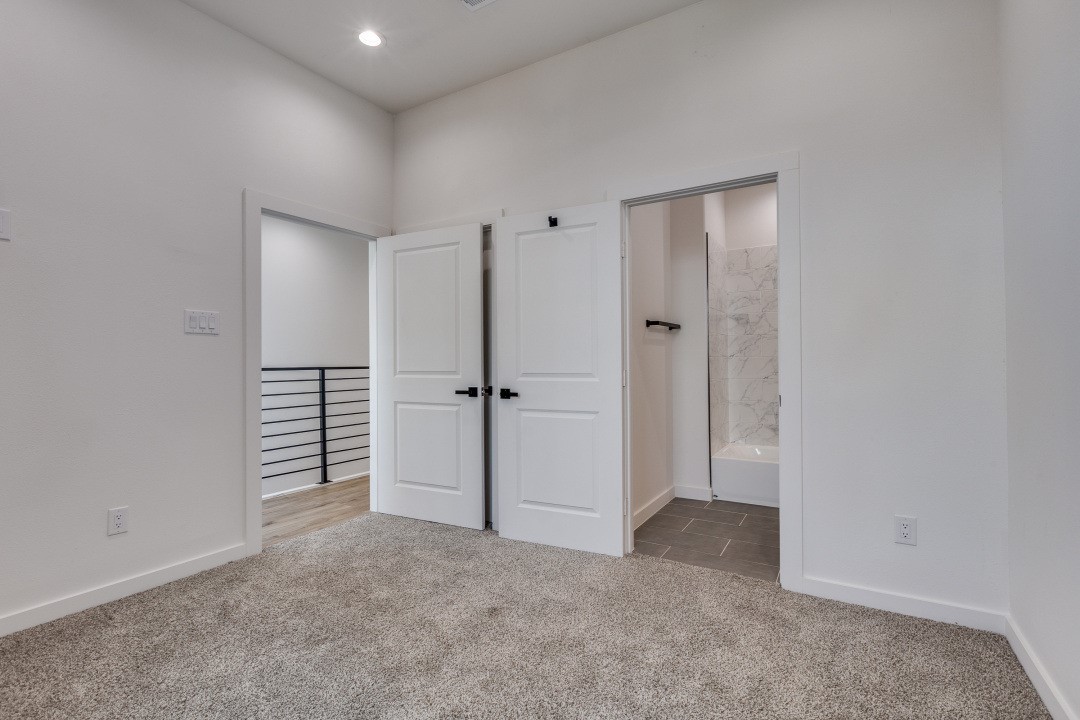 2427 Merlin Street Dallas TX 75215