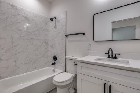 2427 Merlin Street Dallas TX 75215