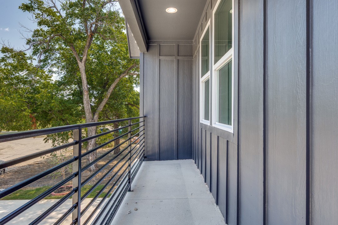 2427 Merlin Street Dallas TX 75215