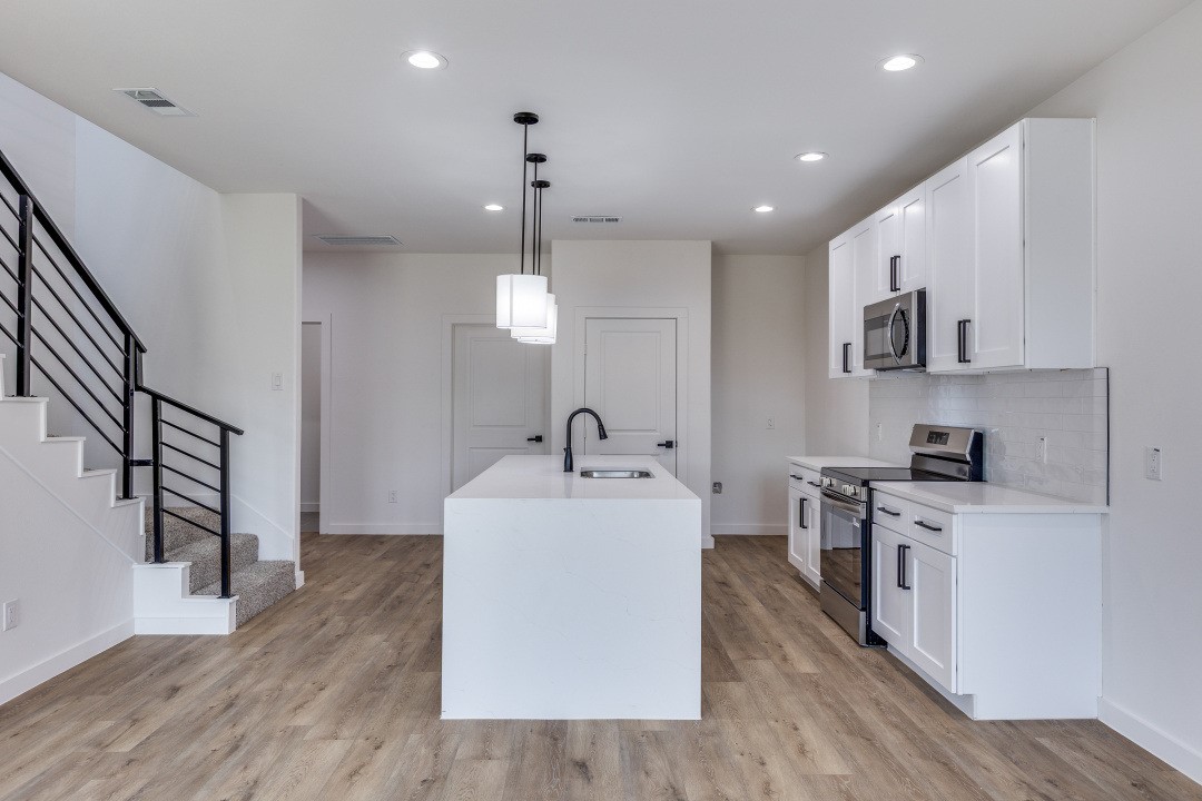 2427 Merlin Street Dallas TX 75215