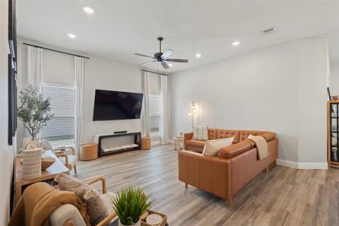 616 Charlotte Lane Burleson TX 76028