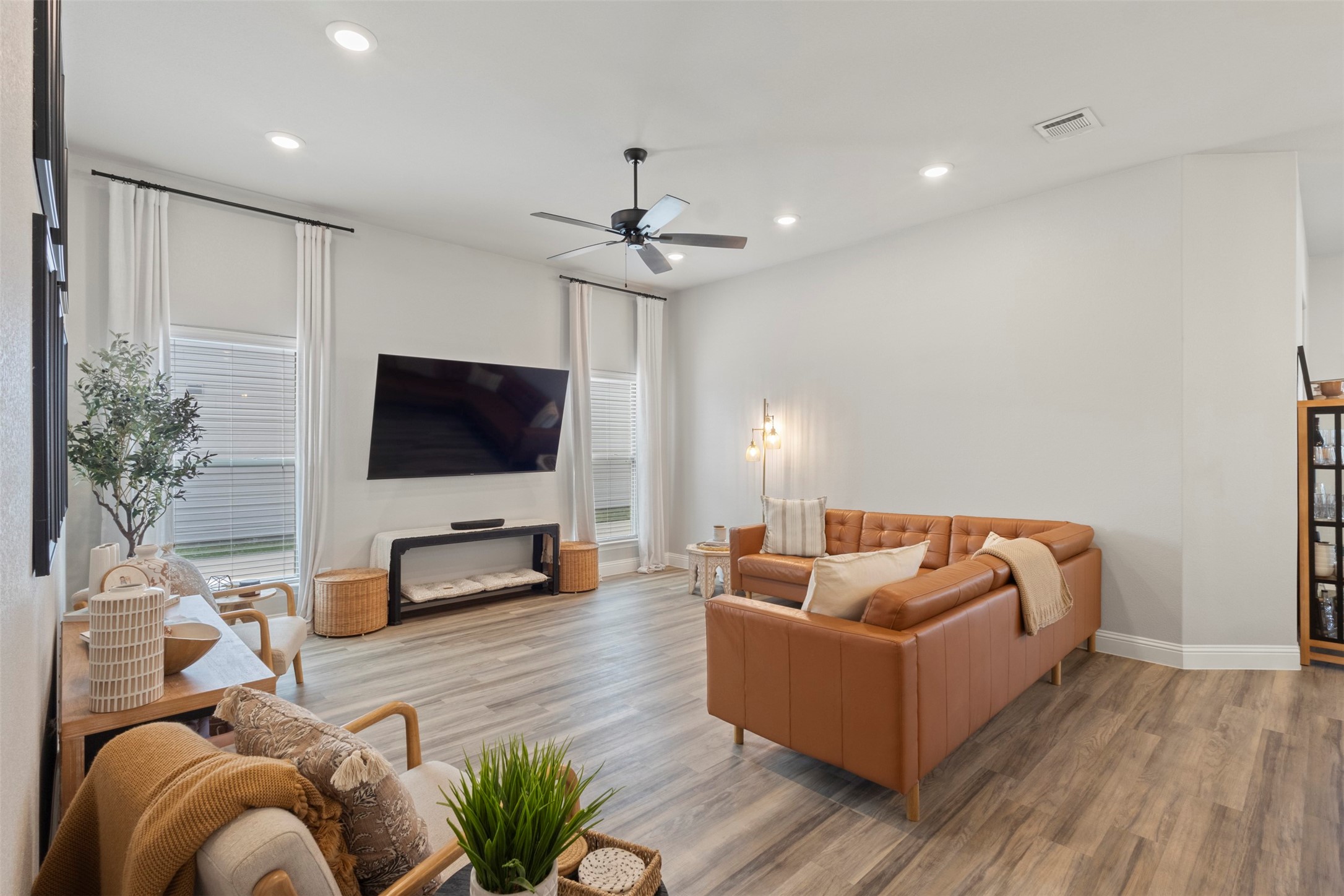 616 Charlotte Lane Burleson TX 76028