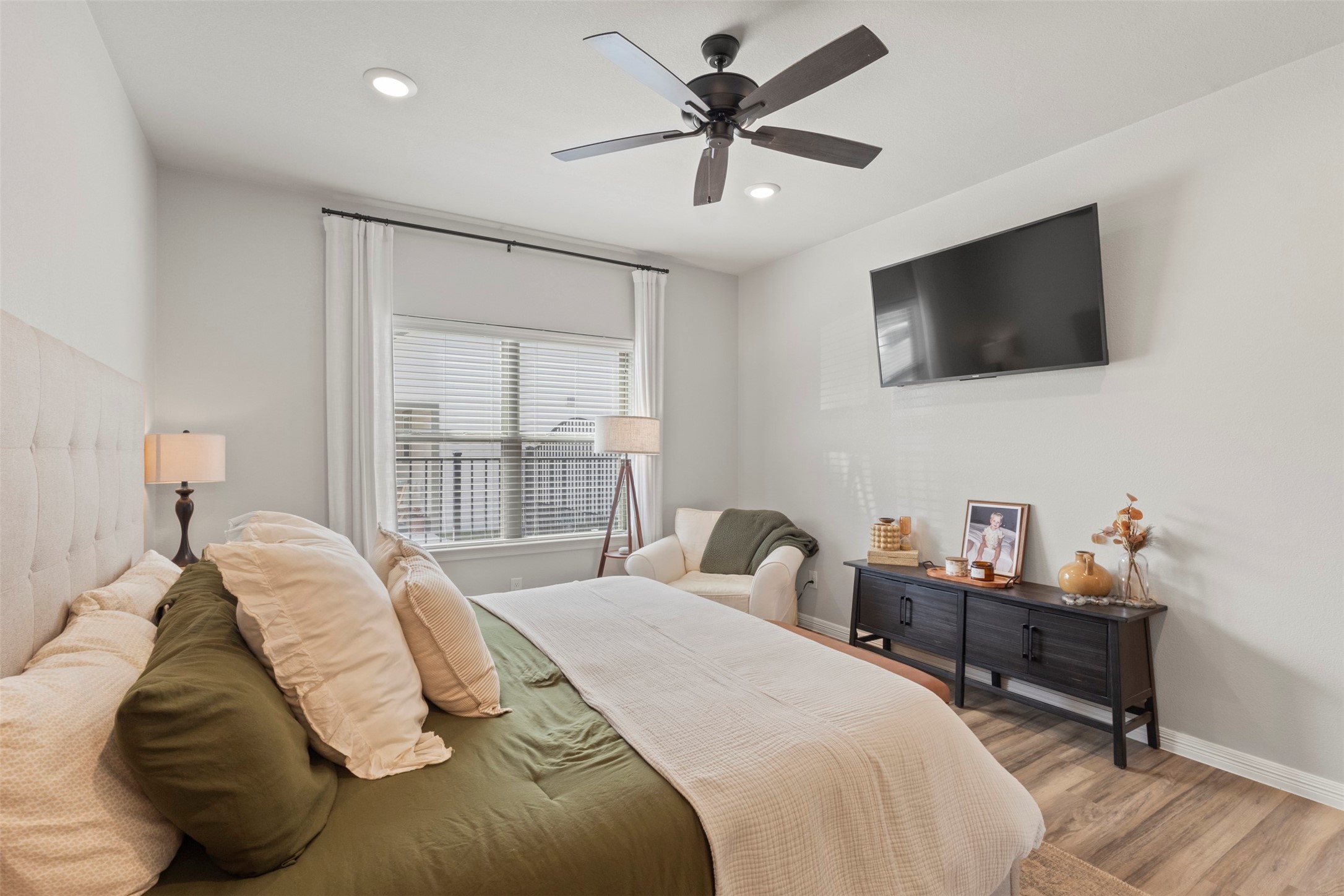 616 Charlotte Lane Burleson TX 76028