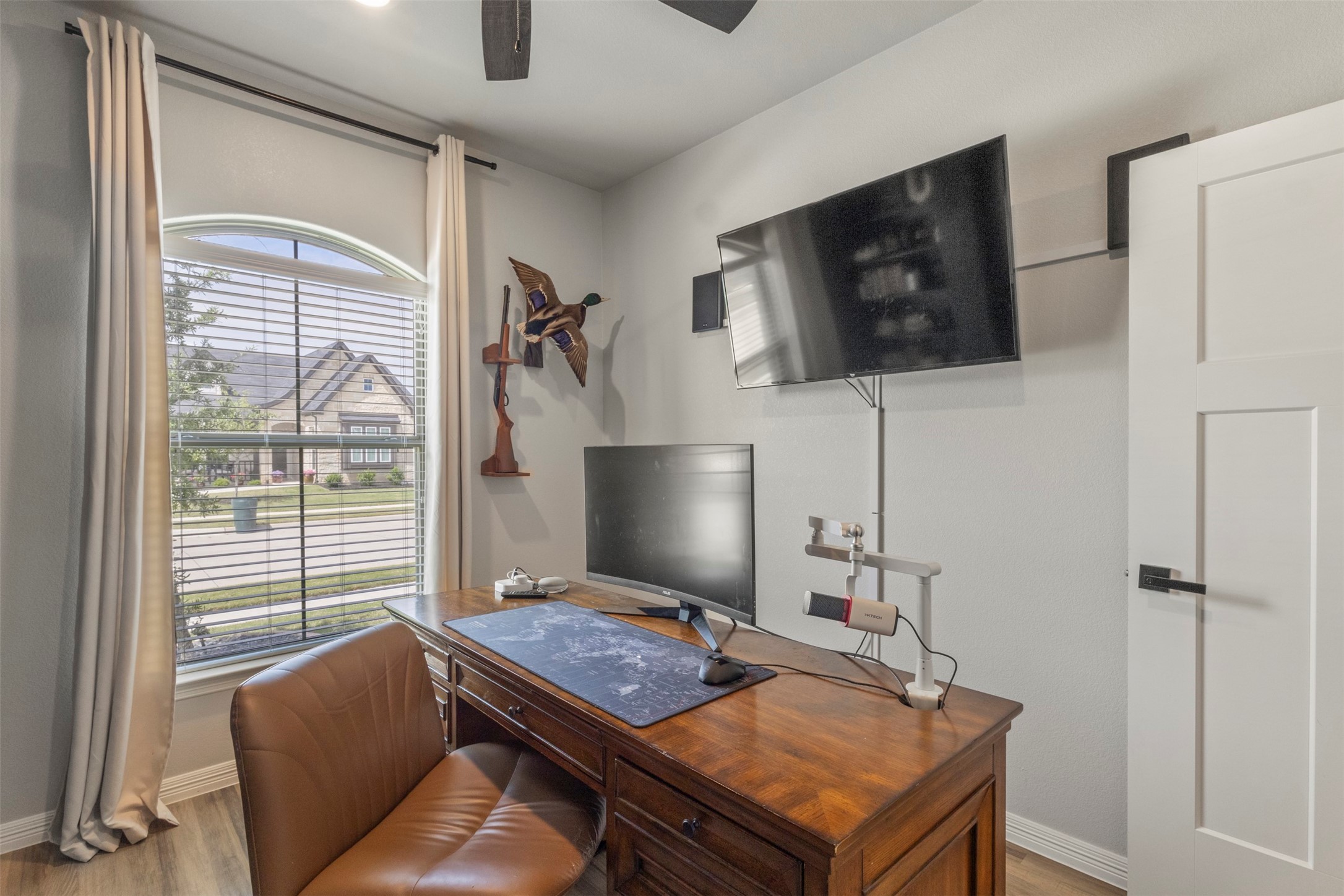 616 Charlotte Lane Burleson TX 76028