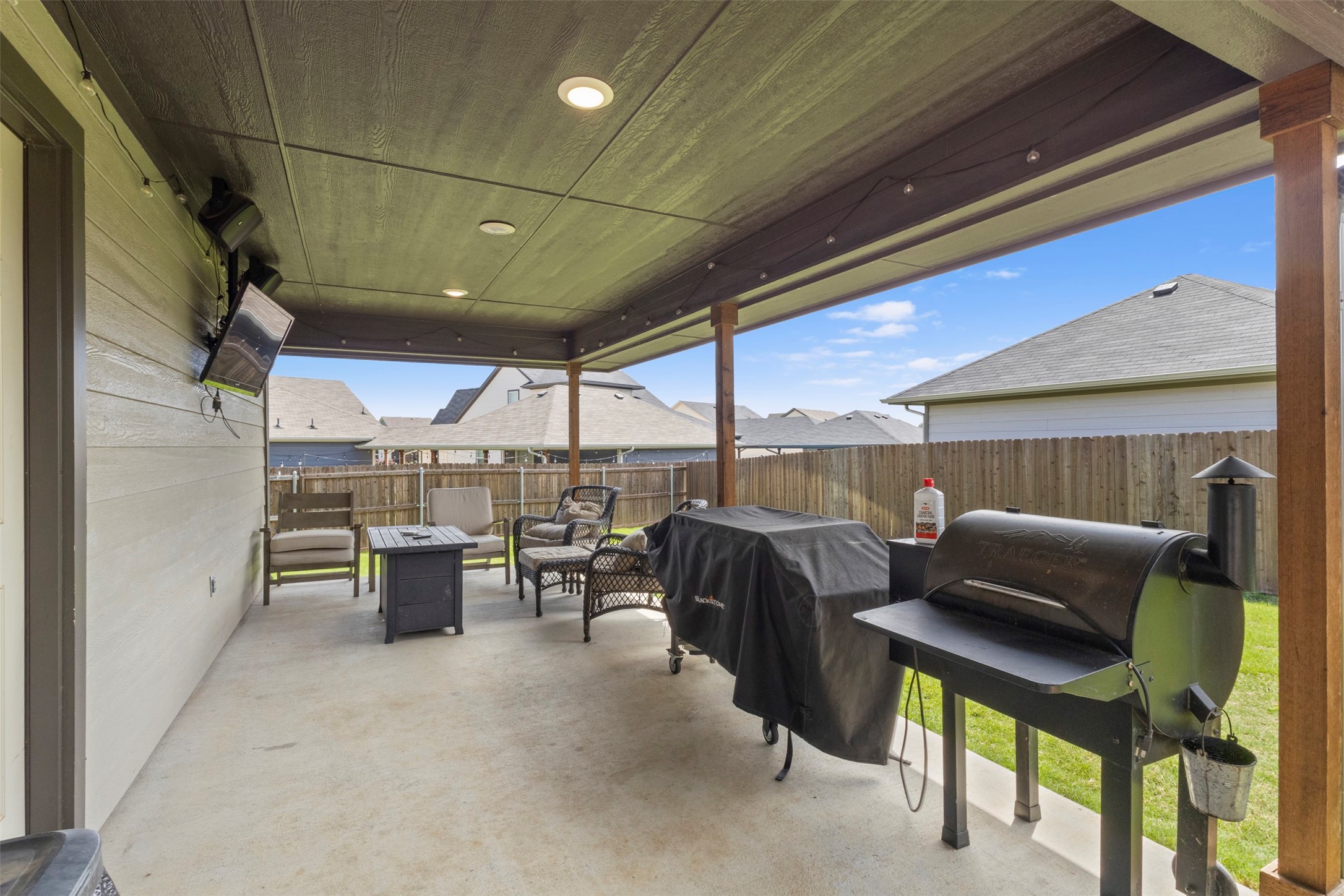 616 Charlotte Lane Burleson TX 76028