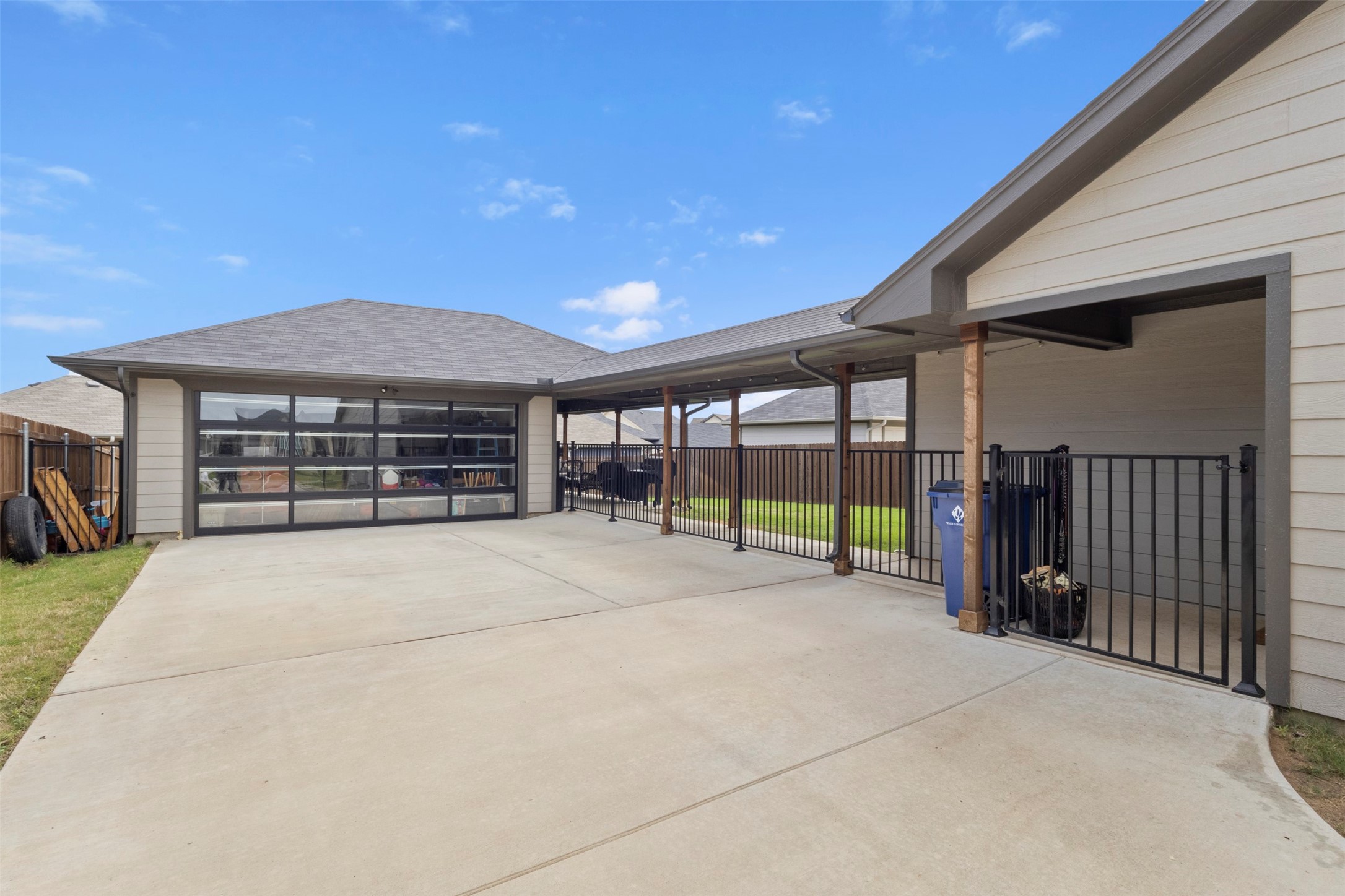 616 Charlotte Lane Burleson TX 76028