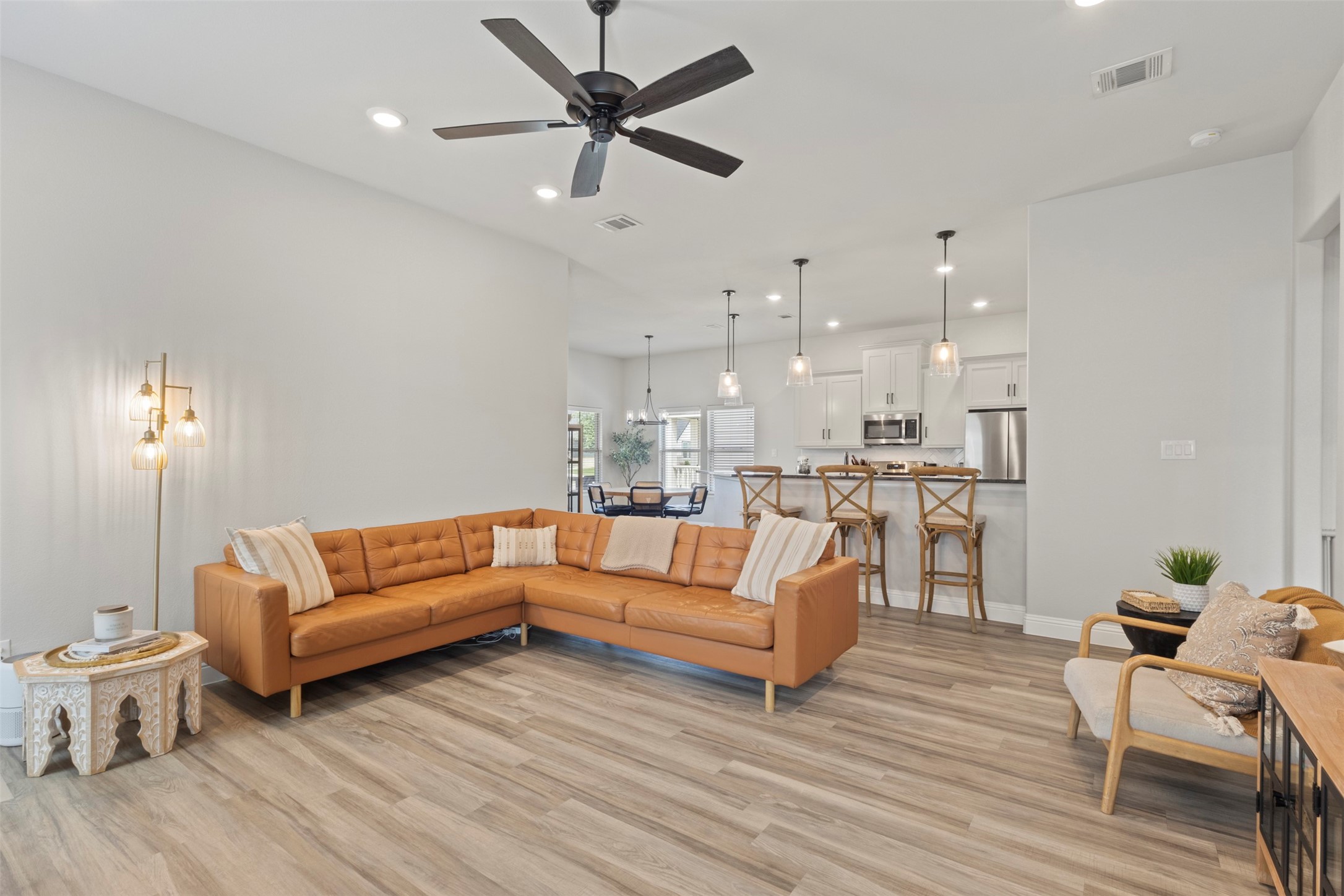 616 Charlotte Lane Burleson TX 76028