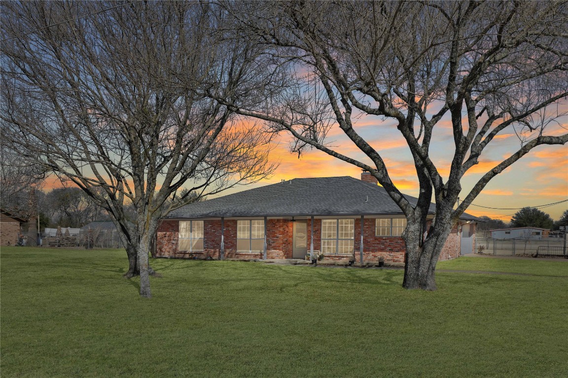 104 Hollie Drive Red Oak TX 75154