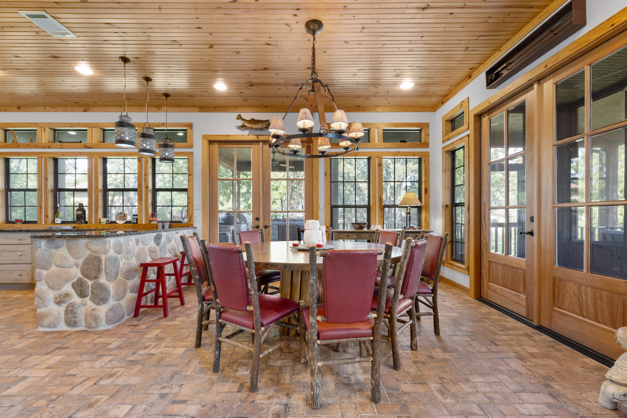 2501 Forest Hill Drive Tool TX 75143