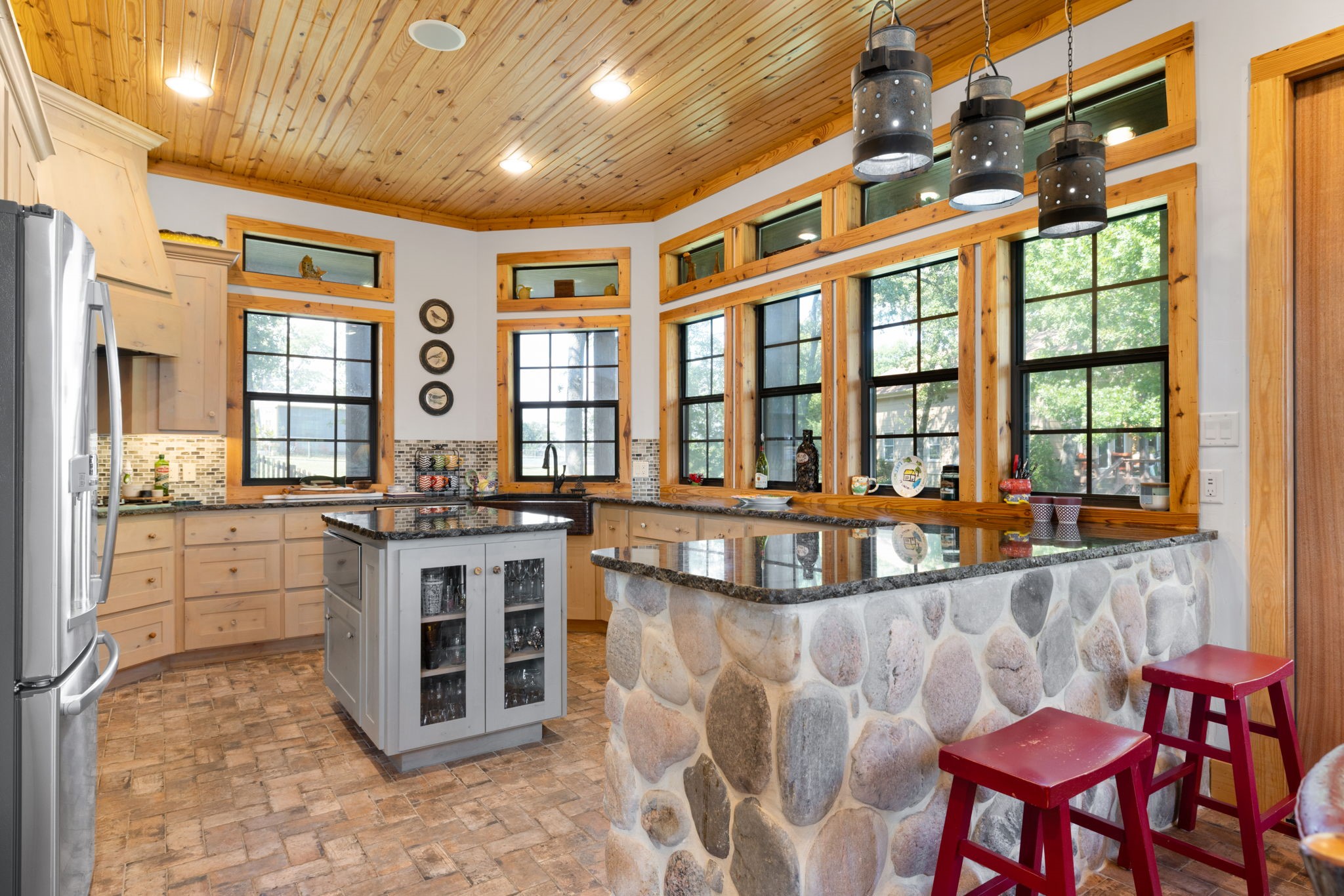 2501 Forest Hill Drive Tool TX 75143