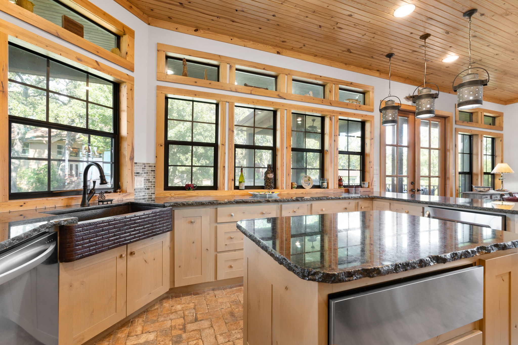 2501 Forest Hill Drive Tool TX 75143