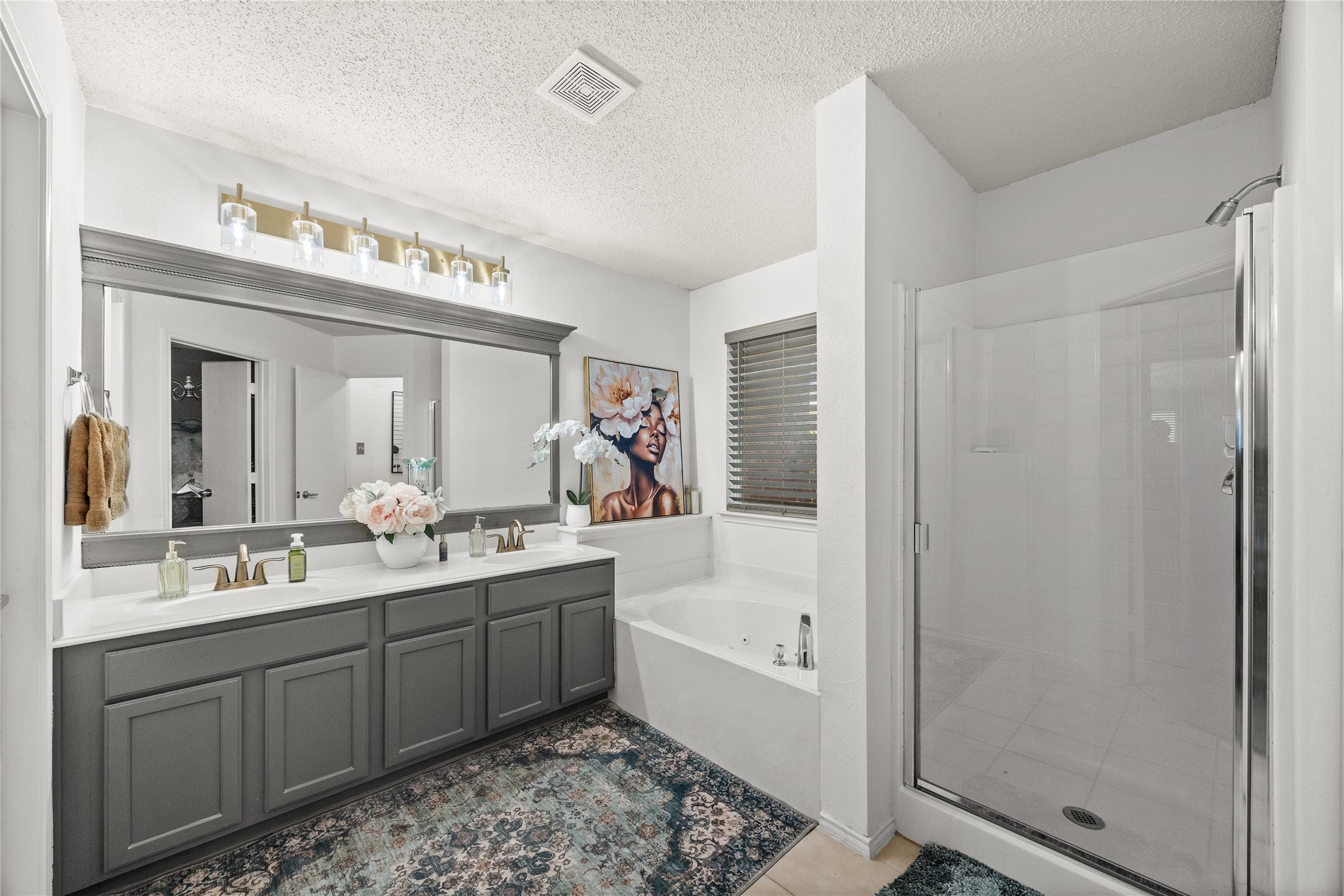 1707 W Venus Drive Lancaster TX 75134