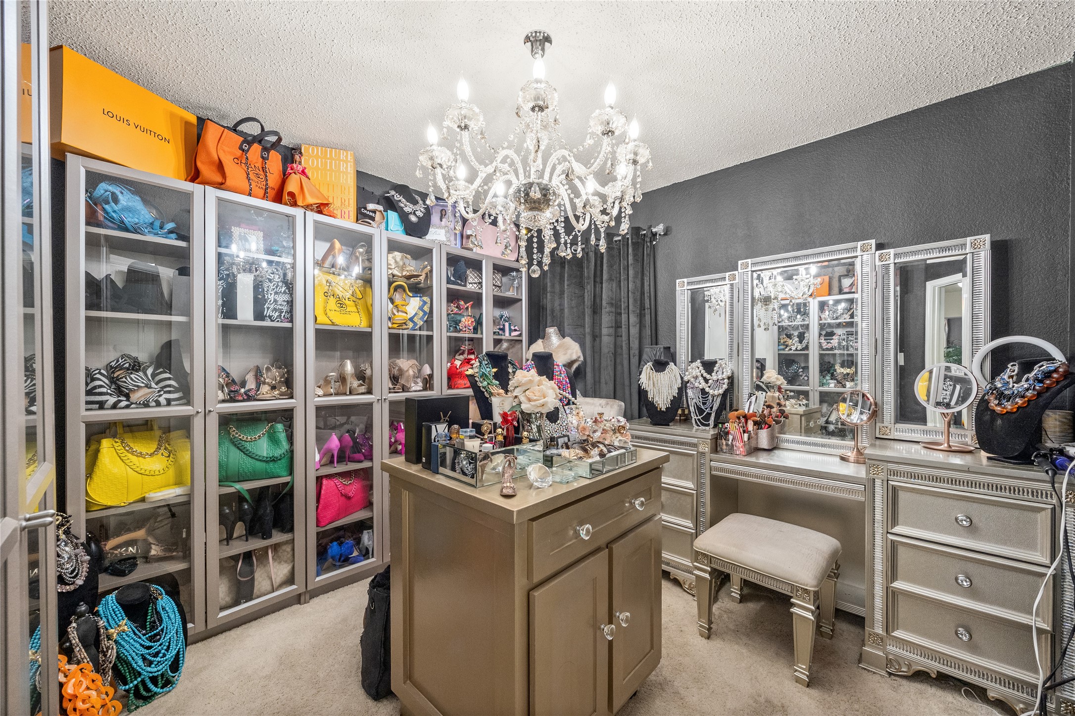 1707 W Venus Drive Lancaster TX 75134