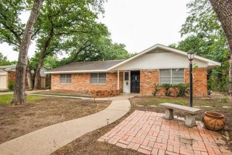 1809 Glenbrook Drive Irving TX 75061