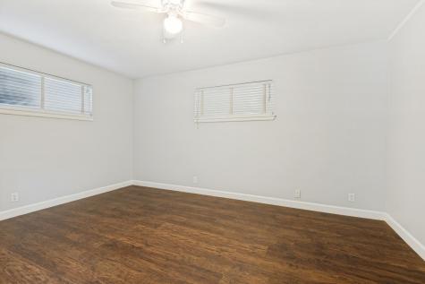 1809 Glenbrook Drive Irving TX 75061