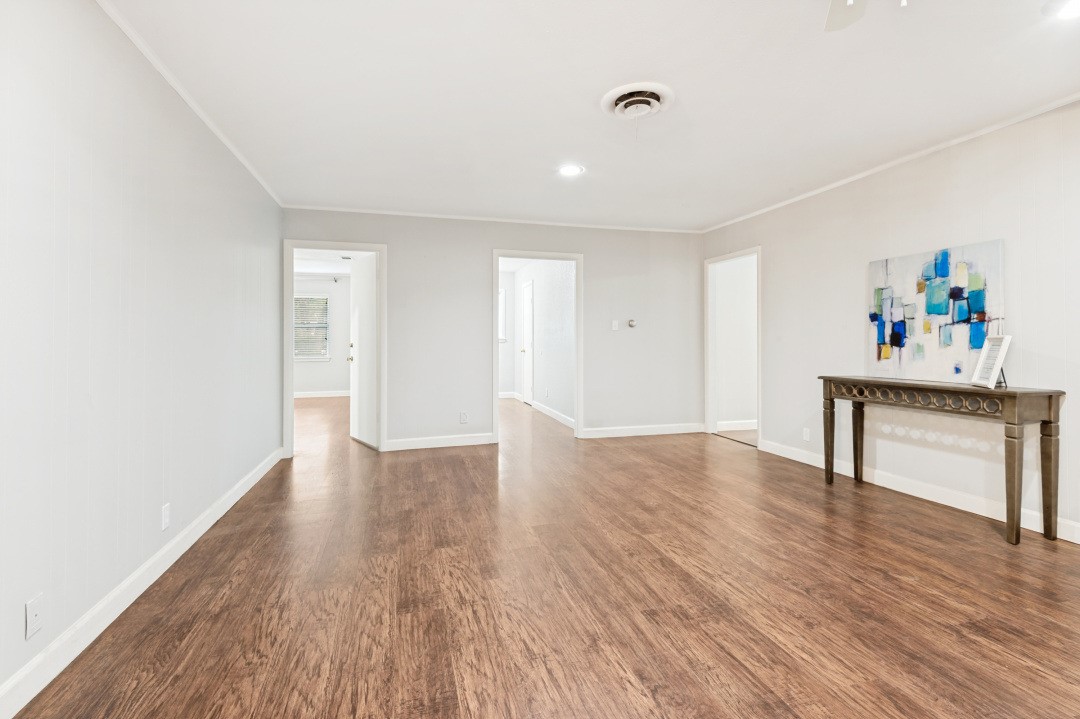 1809 Glenbrook Drive Irving TX 75061
